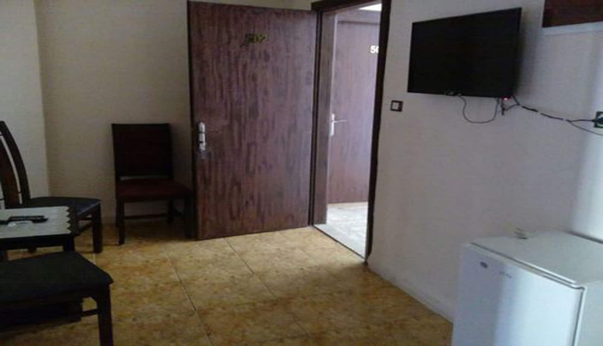 Al-Houriat Hotel Амман Экстерьер фото