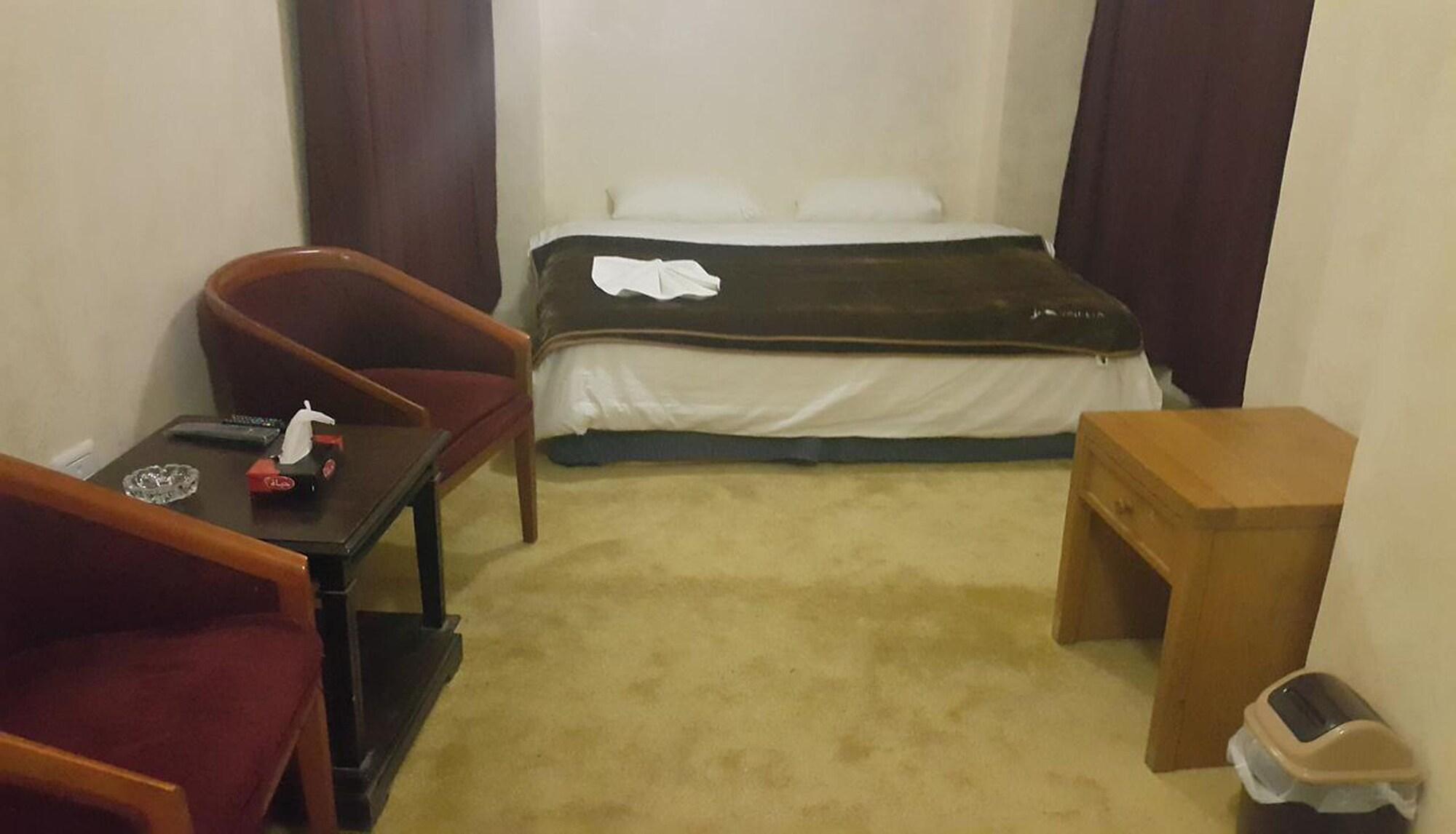 Al-Houriat Hotel Амман Экстерьер фото