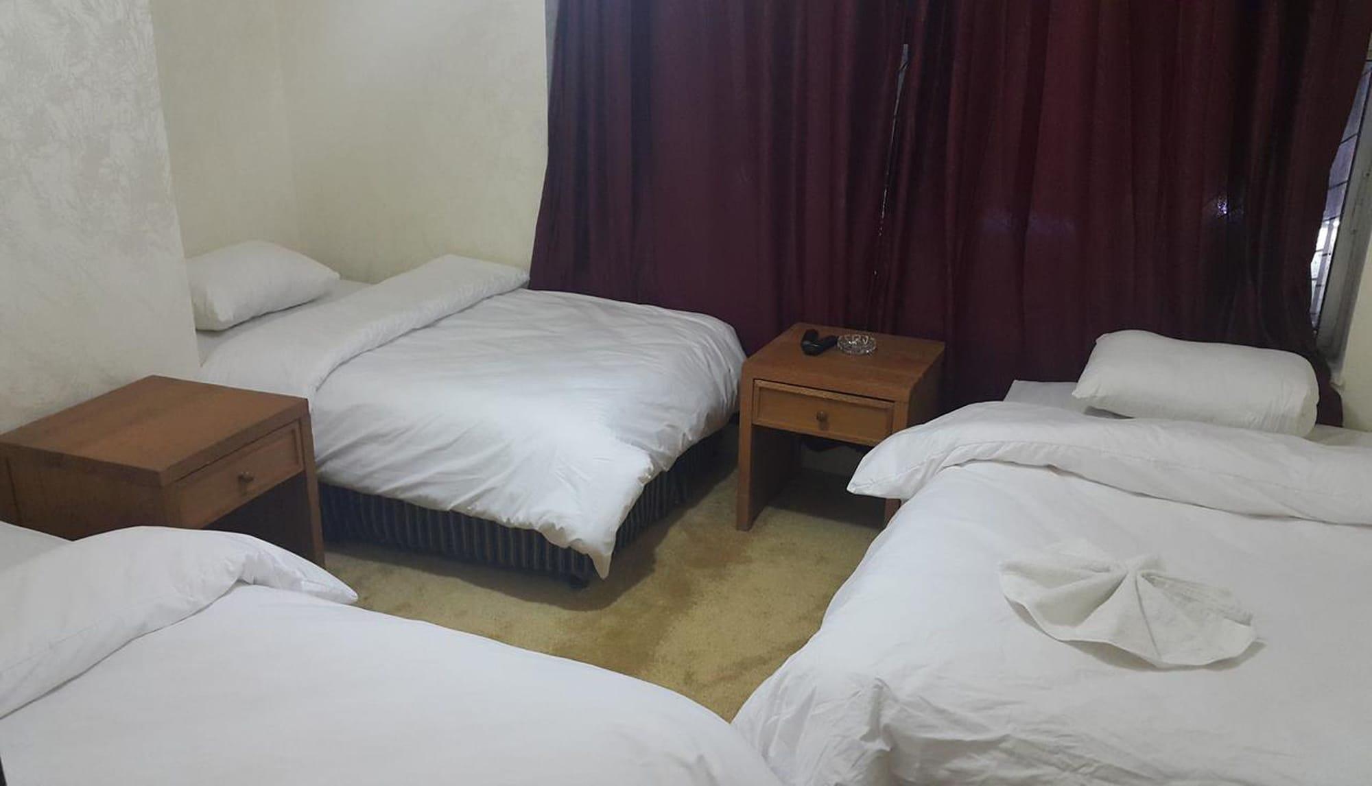 Al-Houriat Hotel Амман Экстерьер фото