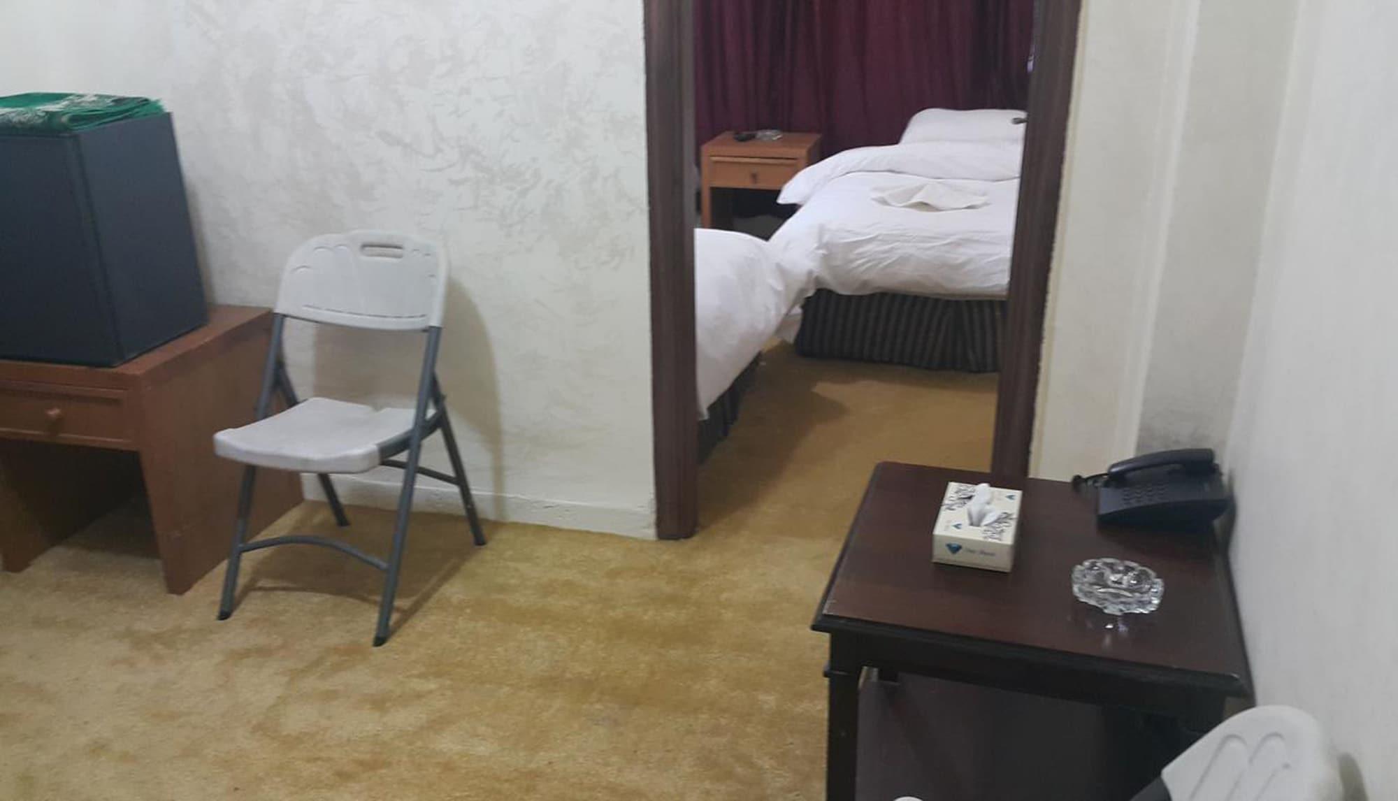 Al-Houriat Hotel Амман Экстерьер фото