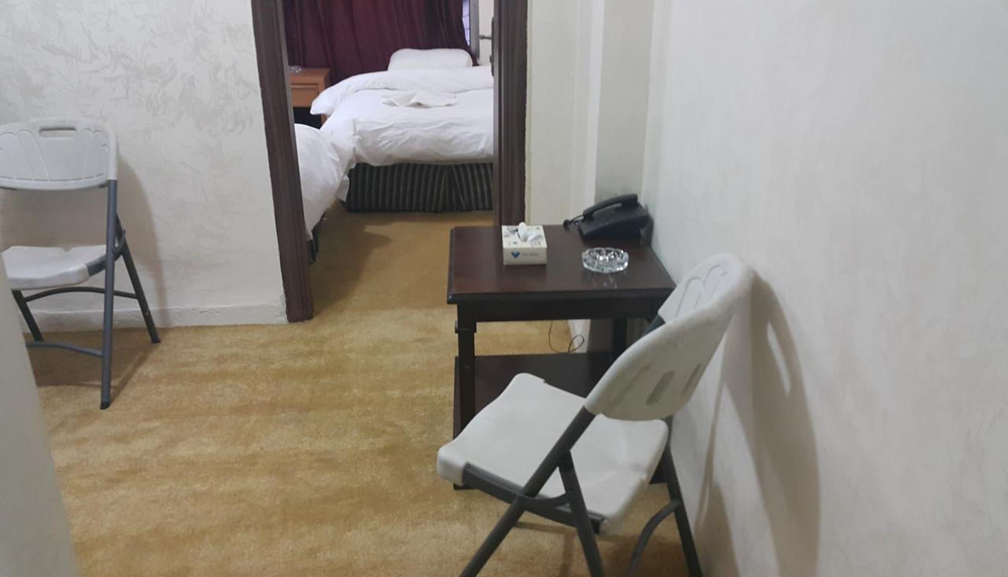 Al-Houriat Hotel Амман Экстерьер фото
