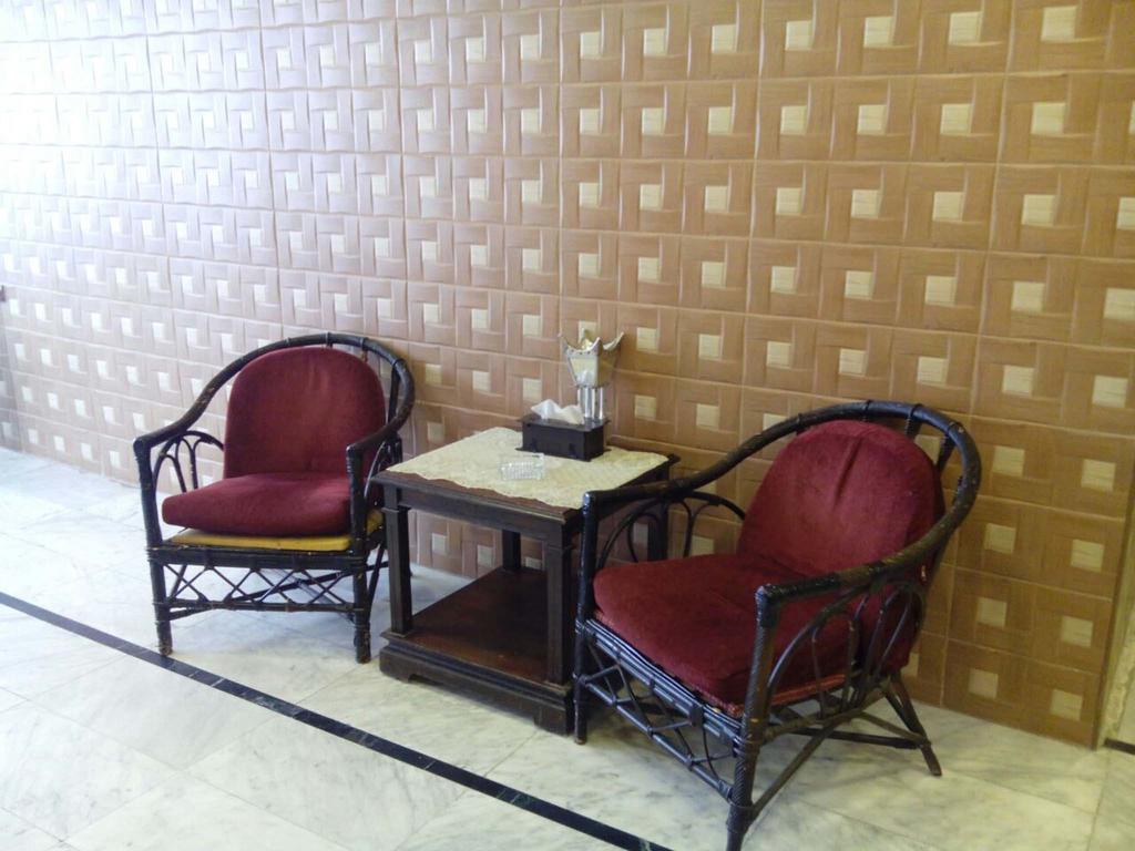 Al-Houriat Hotel Амман Экстерьер фото