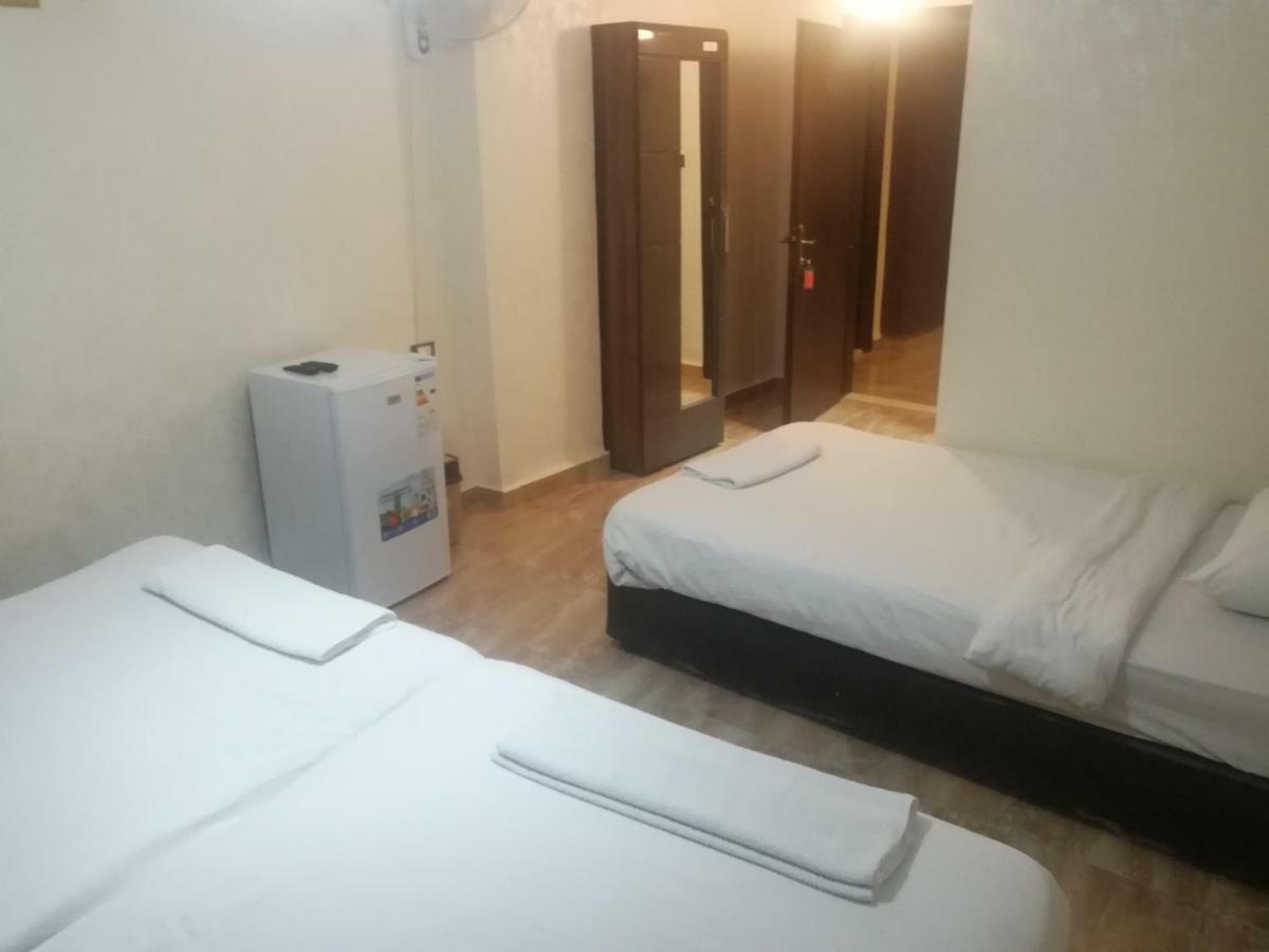 Al-Houriat Hotel Амман Экстерьер фото