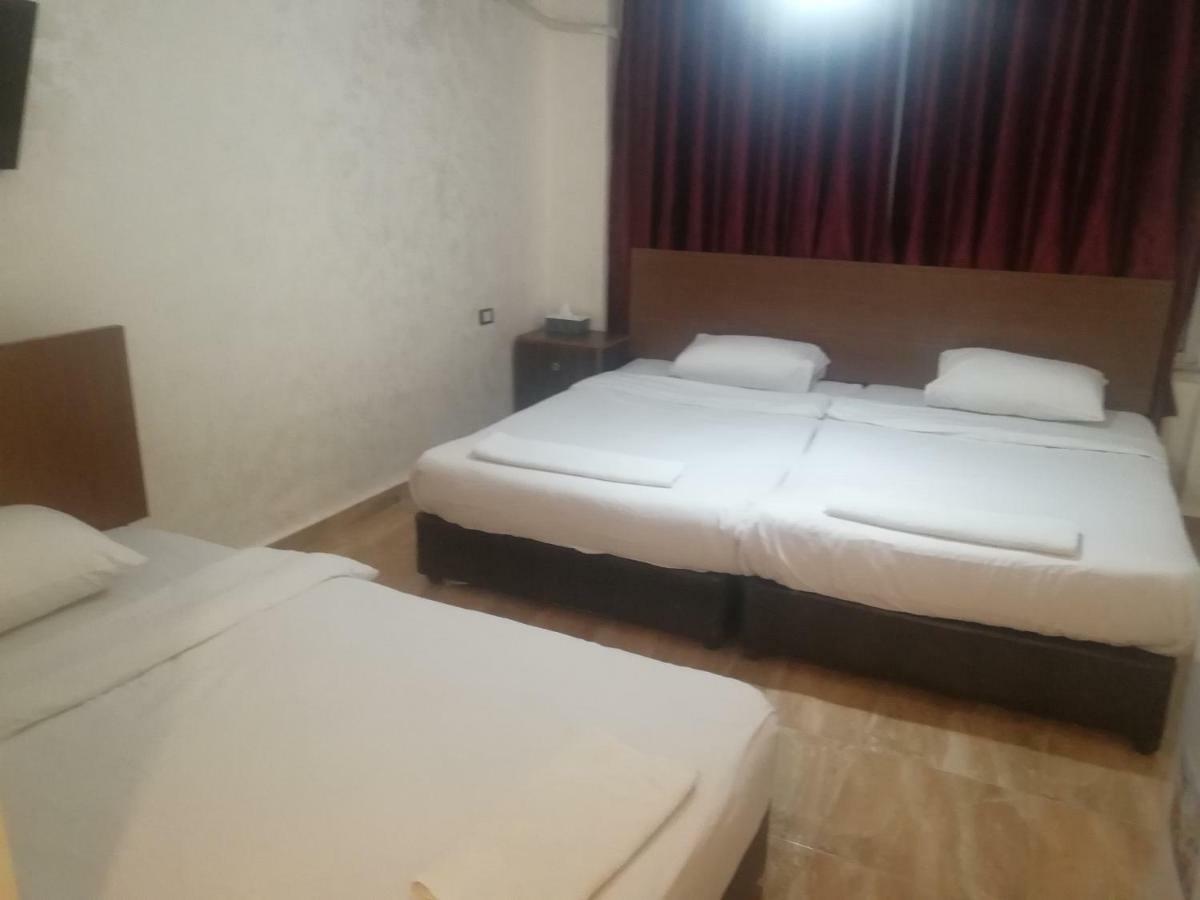 Al-Houriat Hotel Амман Экстерьер фото